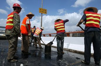 國慶慶祝大會(huì)舉行首次合練 - 中國自貢燈會(huì),燈會(huì)彩燈界的行業(yè)門戶網(wǎng)站,聚合彩燈企業(yè)提供最全的彩燈會(huì)燈展花車信息,搜羅展會(huì)活動(dòng)信息和歷屆燈會(huì)集錦